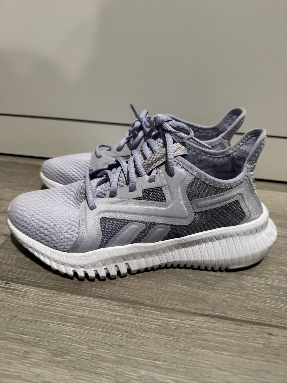 Reebok Women's Light Purple and White Athletic Sneakers